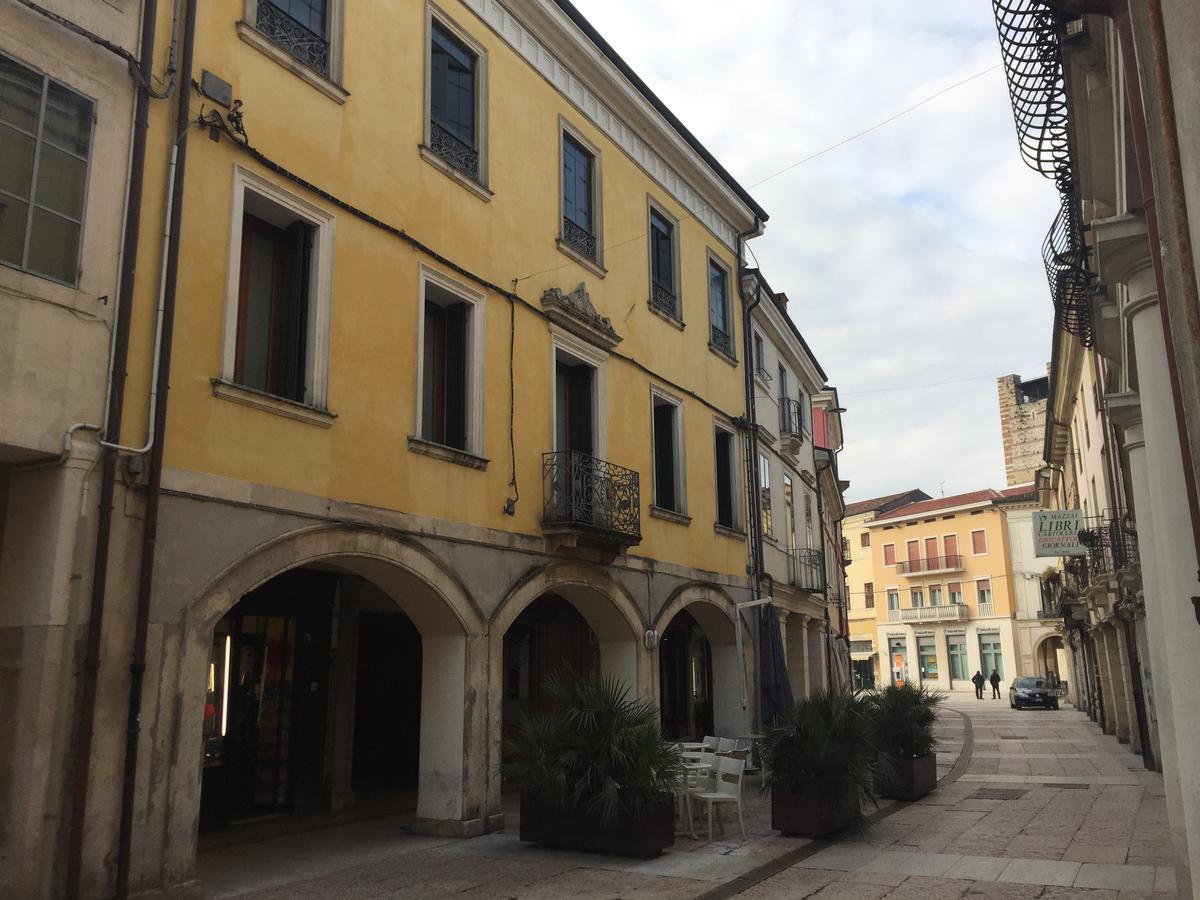 B&B Via Garibaldi 로니고 외부 사진